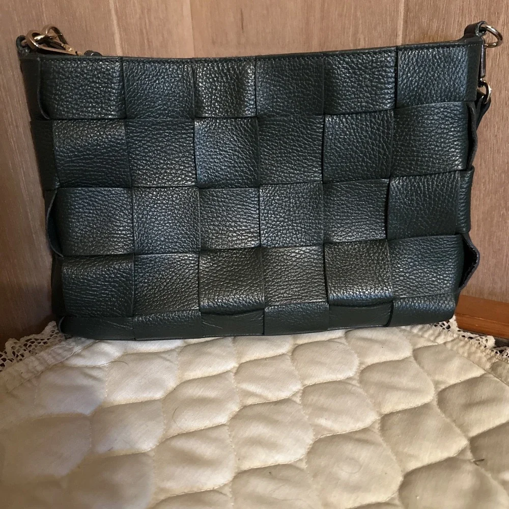 ANNA PAOLA Hunter Green Leather Latice Bag/Crossbody Or Handled